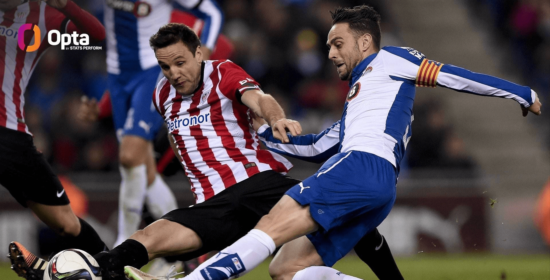 米兰体育平台-国王杯倒计时，瓦伦西亚窗口期扳平良机，细节引发关注，话题不断，高层口径保持一致(西班牙国王杯比赛是在中立场吗)