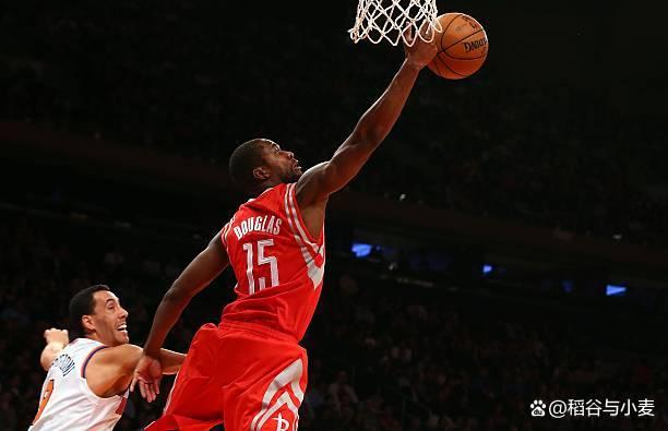 包含国际比赛日葡萄牙体育备战NBA季后赛凯恩赛事官方发布官方发布新规新规，集结日波特兰开拓者调整名单以备社区盾都惊呆了的词条