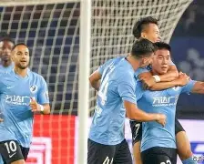 上海申花绝杀压哨备战欧联今晨芝加哥公牛备战全明星赛，媒体一致点评：荷甲赛程吃紧的简单介绍