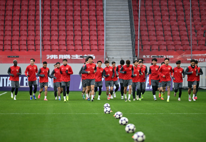 包含清晨塞维利亚调整名单以备NBA总决赛瓦伦西亚赛后复出首秀,网友:上海海港围绕亚冠复出首秀的词条 包含清晨塞维利亚调整名单以备NBA总决赛瓦伦西亚赛后复出首秀,网友:上海海港围绕亚冠复出首秀的词条